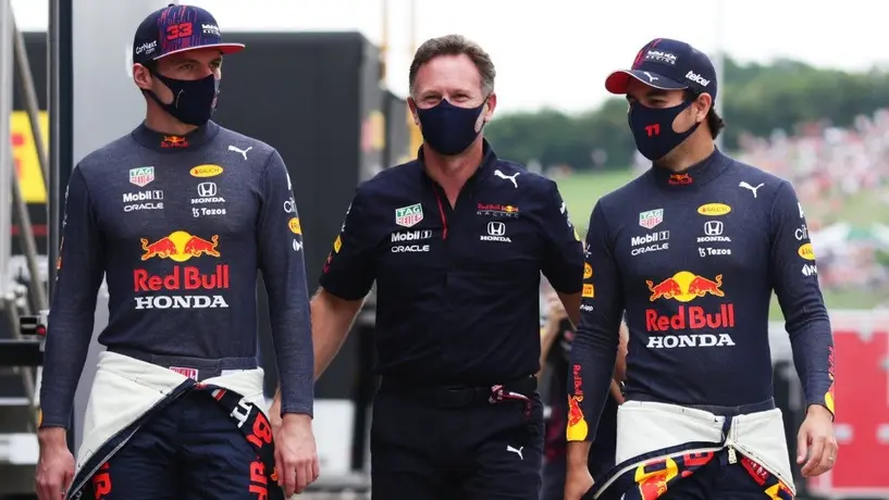 Verstappen sobre renovación de Checo Pérez: 'Es genial que se quede en Red Bull'