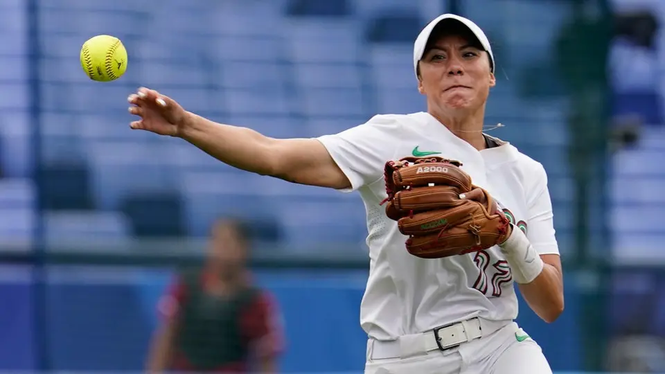 Tokio 2020: Anissa Urtez aceptó que dejó uniforme de softbol y renunció a la Selección