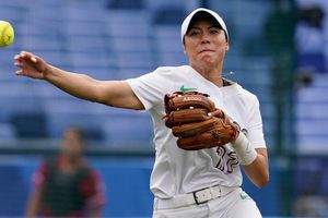 Tokio 2020: Anissa Urtez aceptó que dejó uniforme de softbol y renunció a la Selección