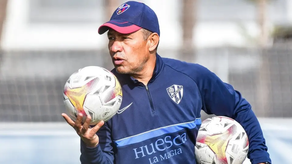 Nacho Ambriz tras vencer a la Real Sociedad B: 'Es más fácil corregir desde la victoria'
