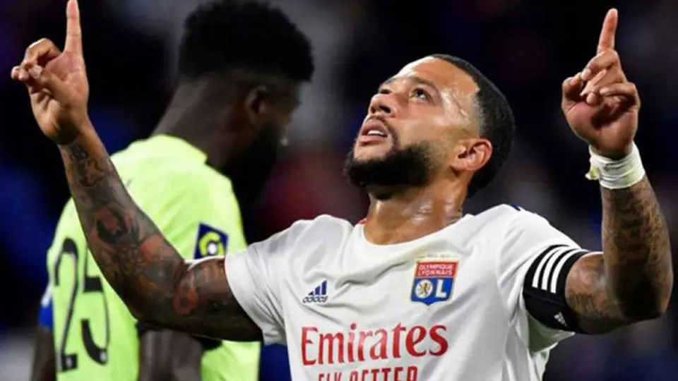 Memphis Depay: "Necesito tomar decisiones importantes sobre mi futuro"