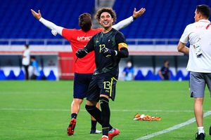 Memo Ochoa tras bronce del Tri Olímpico: 'No quería llegar a mi casa con las manos vacías'