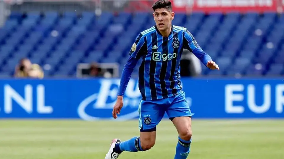 Edson Álvarez ofreció disculpas tras ser expulsado ante el Feyenoord