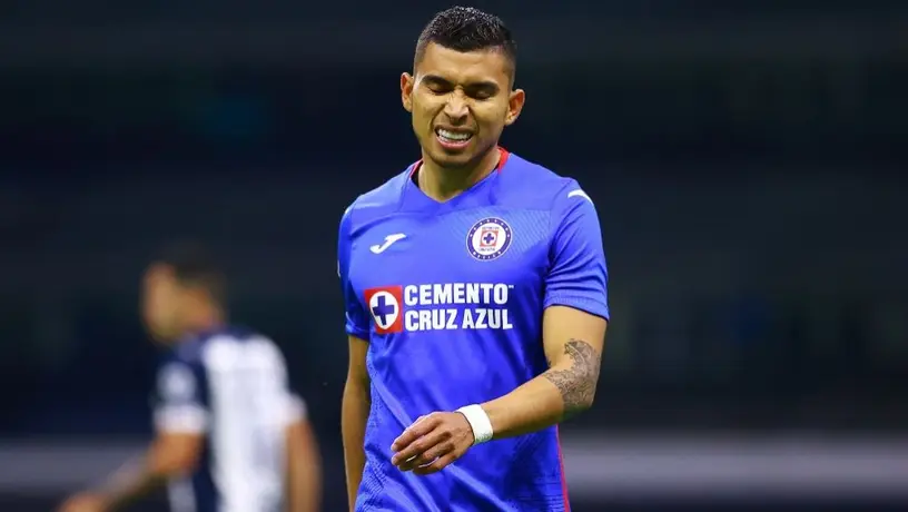 Orbelín Pineda apoyó a Chivas en el Clásico Tapatío