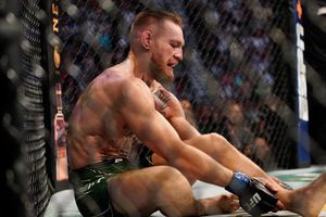 Floyd Mayweather trolleó a Conor McGregor tras su fractura de tobillo