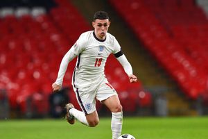 Phil Foden presumió su nuevo 'look' a lo Paul Gascoigne de la Euro 1996