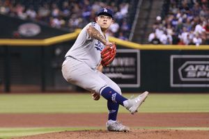 Julio Urías: No igualará a Valenzuela y Loaiza como pitcher mexicano con más victorias en MLB