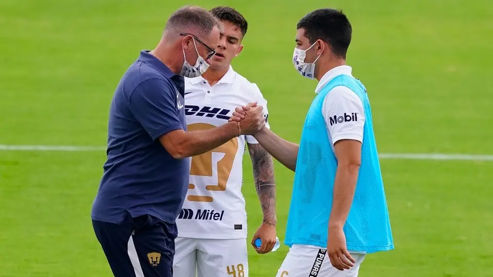 Pumas: Lillini descartó favoritismo entre extranjeros y mexicanos al elegir jugadores