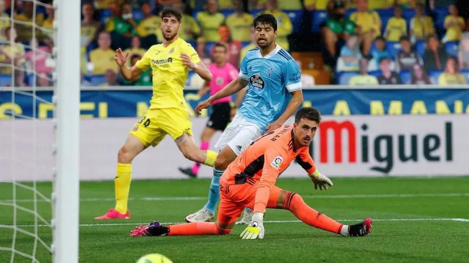Néstor Araujo: Cumplió 100 partidos con el Celta en goleada sobre Villarreal