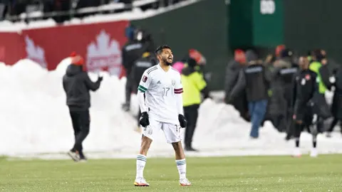 Piloto celebró el triunfo de Canadá sobre México en pleno vuelo