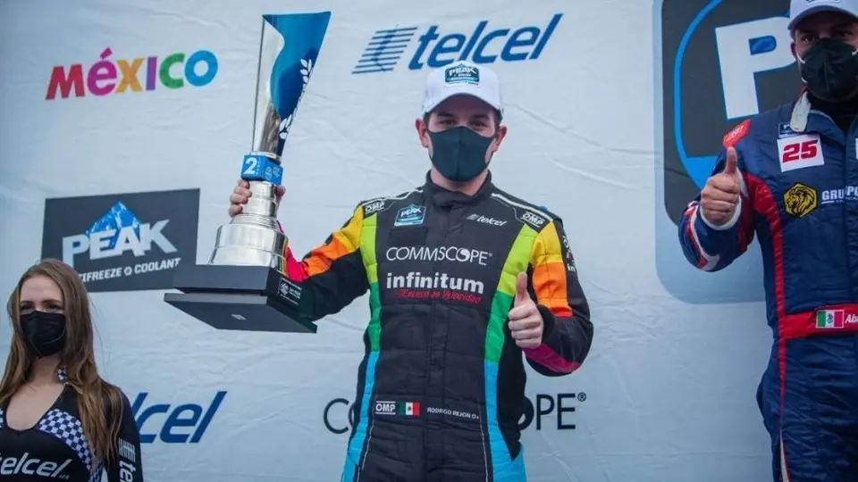 Escudería Telmex: Rodrigo Rejón, segundo lugar en Campeonato Nascar Peak México Series