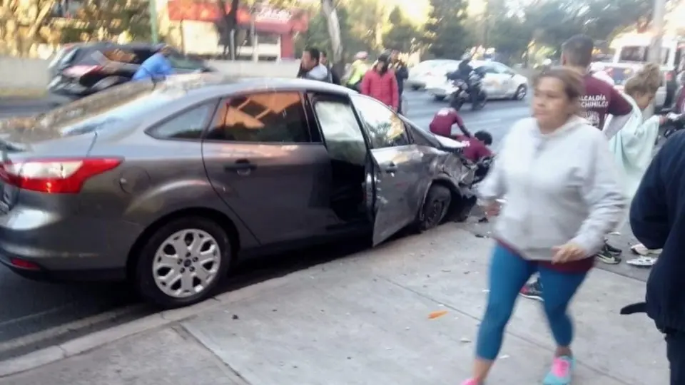 CDMX: Automovilista atropelló a un grupo de peregrinos