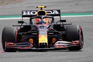 Checo Pérez: Terminó noveno en los segundos libres ante un nuevo liderato de Verstappen
