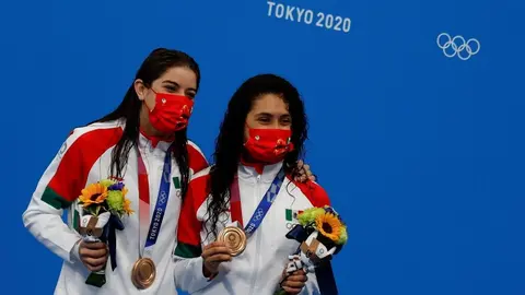 Tokio 2020: David Faitelson reprobó festejo de mexicanas en fallido clavado de japonesas