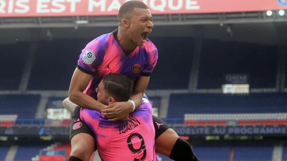 PSG: Rescató dramática victoria en los últimos minutos contra Saint-Etienne