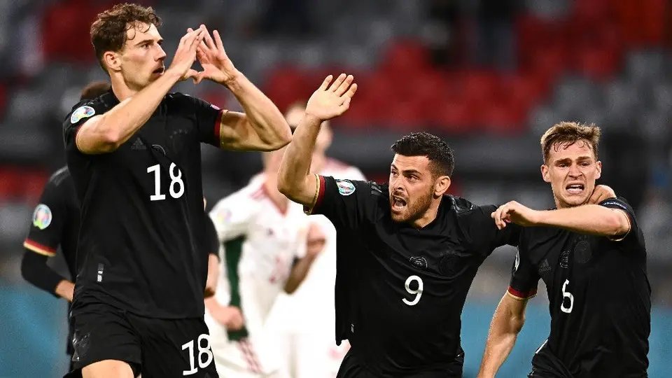 Alemania: Ballack pidió la titularidad de Goretzka y criticó a Sané