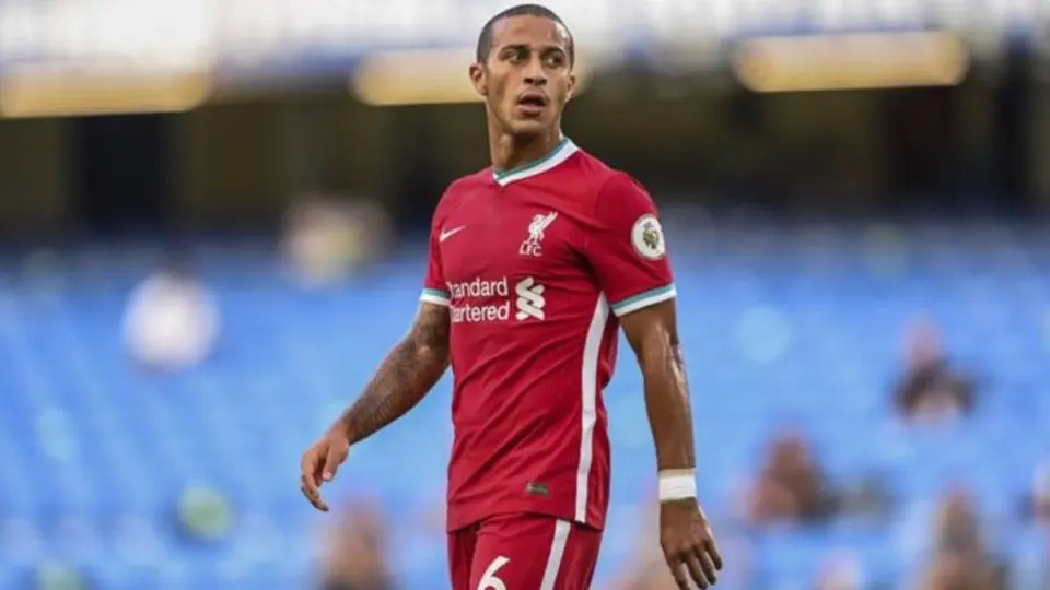 Liverpool: A Thiago Alcántara no le alcanza para llegar al partido vs Brighton & Hove Albion