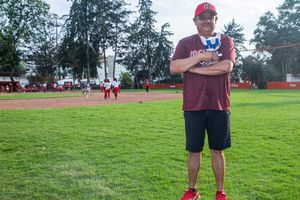 Carlos Bernaldez y el camino de la Selección Mexicana de Sóftbol rumbo a los Juegos Olímpicos