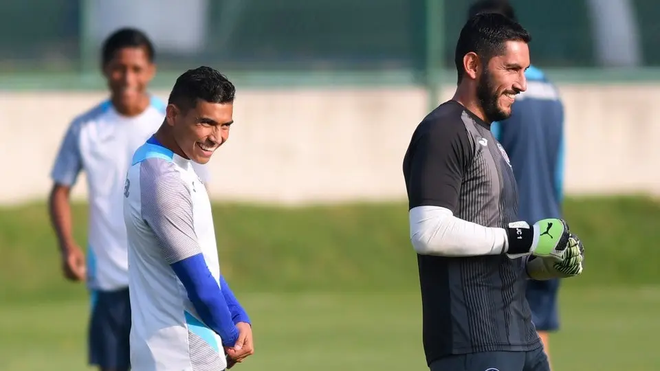 Cruz Azul: Corona y Pineda, en pláticas para renovar con La Máquina