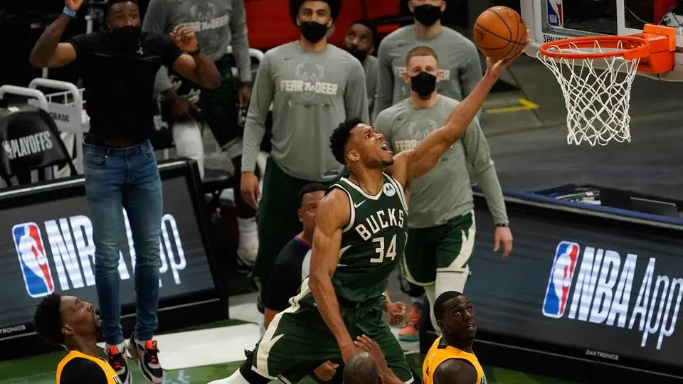 NBA Playoffs: Milwaukee Bucks pegó primero y derrotó en tiempo extra a Miami en Juego 1
