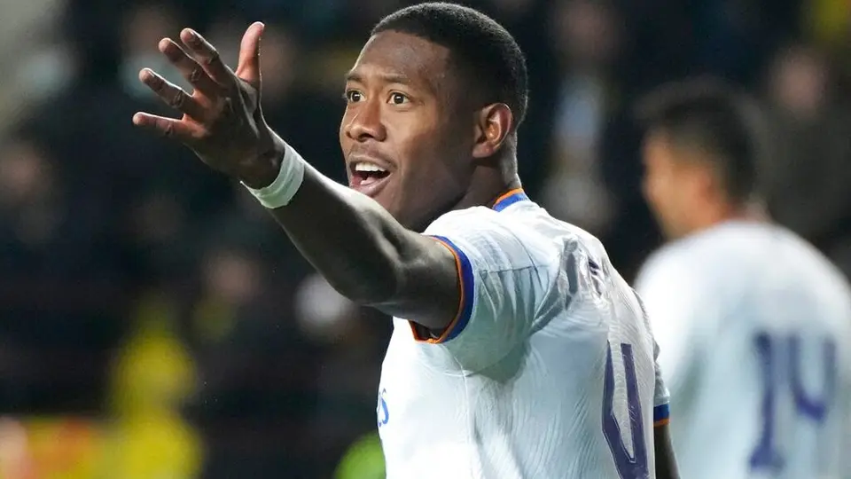Real Madrid: David Alaba sufre un esguince de rodilla, reveló Ancelotti
