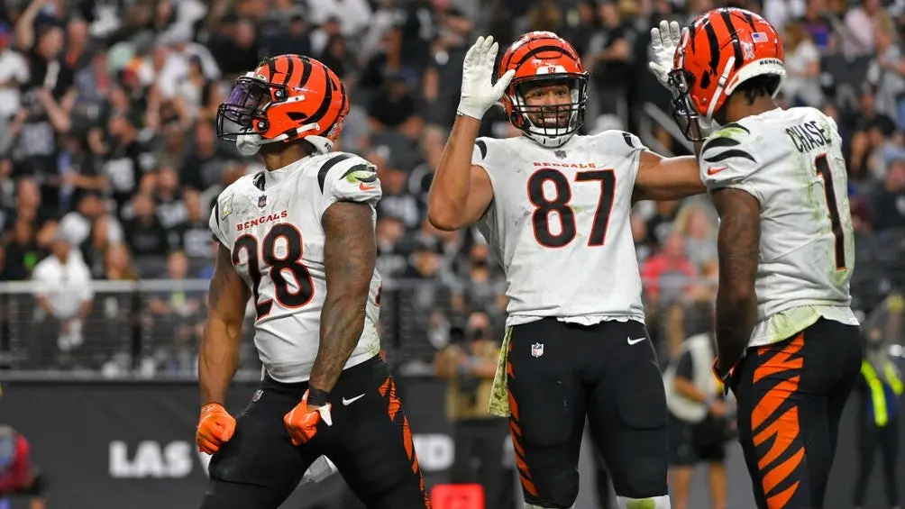 Ja'Marr Chase celebra tras llegar a las diagonales | AP