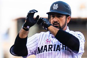 Adrián González, convocado con México para juegos de exhibición previo a Tokio 2020