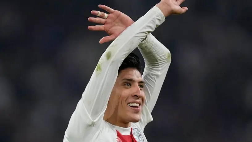 Edson Álvarez: ¿Cómo se encuentra calificado en FIFA 22?