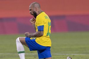 Dani Alves tras eliminar al Tri: 'Merecidamente estamos en la Final'