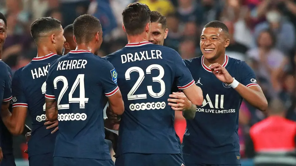 PSG, sin Messi, goleó al Estrasburgo en primer juego como local