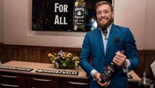 Conor McGregor adquirió el pub donde golpeó a un hombre por no beber de su whisky