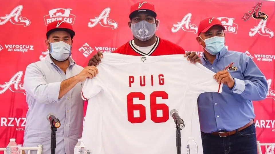Yasiel Puig en su presentación con Águila de Veracruz : 'No se gana sólo con  jonrones'