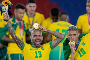 Richarlison tras ganar oro en Tokio 2020: 'Neymar, ahora vas a tener que aguantarme'