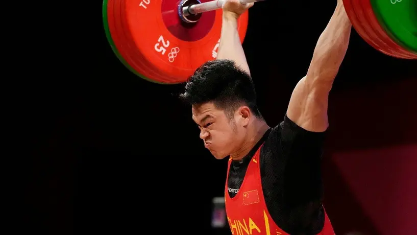 Tokio 2020: Shi Zhiyong impuso nuevo récord en -73 kilos de halterofilia