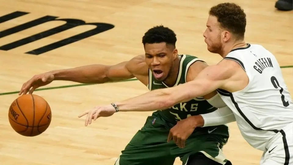 NBA Playoffs: Bucks resistió el embate de Nets y se llevó el triunfo en el tercer juego
