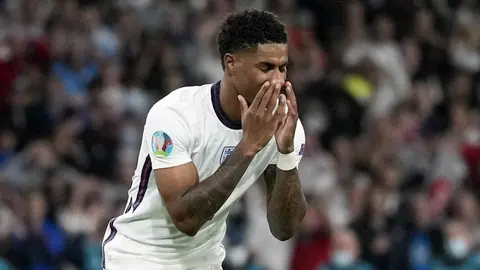 Rashford responde a sus detractores: 'Nunca me disculparé por quién soy'