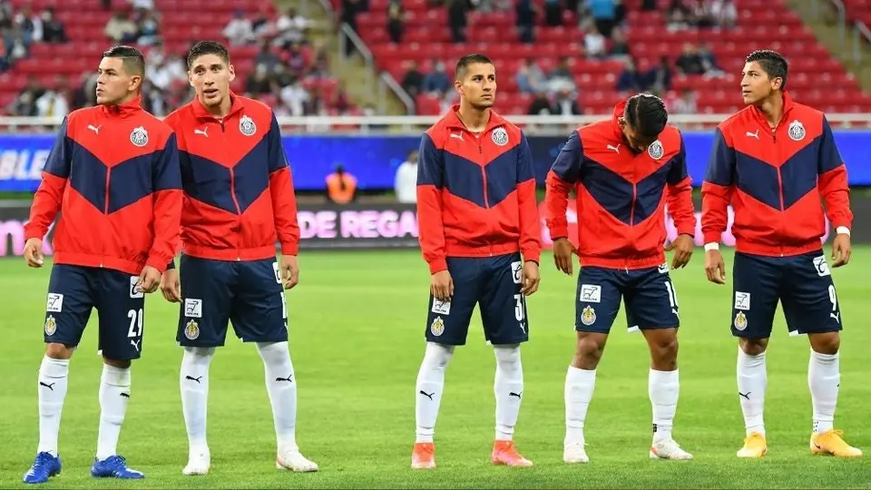 Chivas: Apostó por 12 jugadores formados en sus Fuerzas Básicas para arrancar el torneo