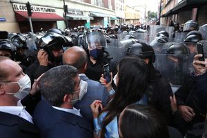 CDMX: Lía Limón fue herida en protesta de alcaldes que terminó en golpes