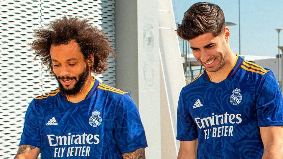 Real Madrid: Presentó uniforme de visitante para la temporada 2021-22