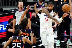 NBA Playoffs: Clippers 'sobrevive' en Phoenix con juegazo de Paul George