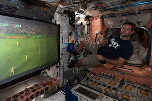Eurocopa: Astronauta francés siguió el partido de su selección vs Portugal desde el espacio