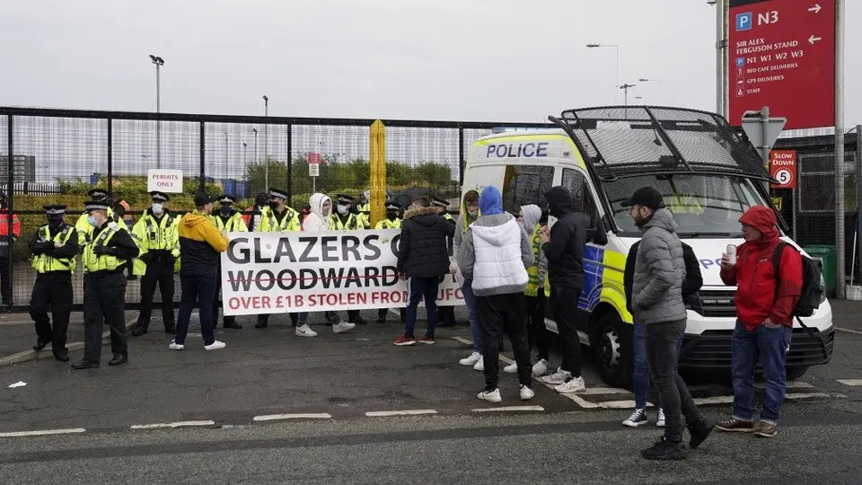 Manchester United: Policía arrestó a una persona por protestas en el Old Trafford