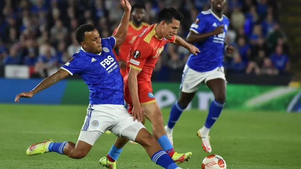 Chucky Lozano: Napoli empató de último momento con Leicester City