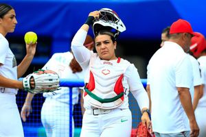 Presidente del COM: 'Se lamenta que por unas colchas hayan dejado los uniformes'