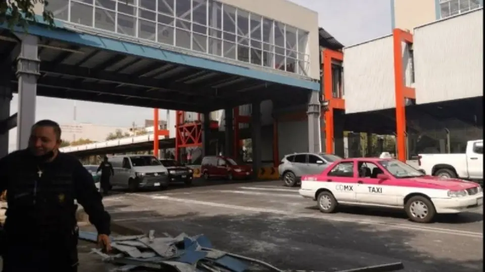 CDMX: Estructura metálica de la estación Villa de Cortés se vino abajo