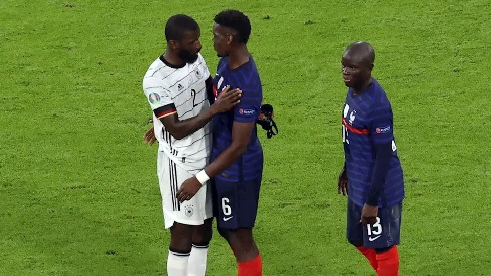 Rudiger se disculpó por mordida a Pogba: 'No debo ir con la boca así'