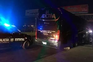 Banda La Adictiva: Atacaron a balazos transporte de la agrupación en Estado de México
