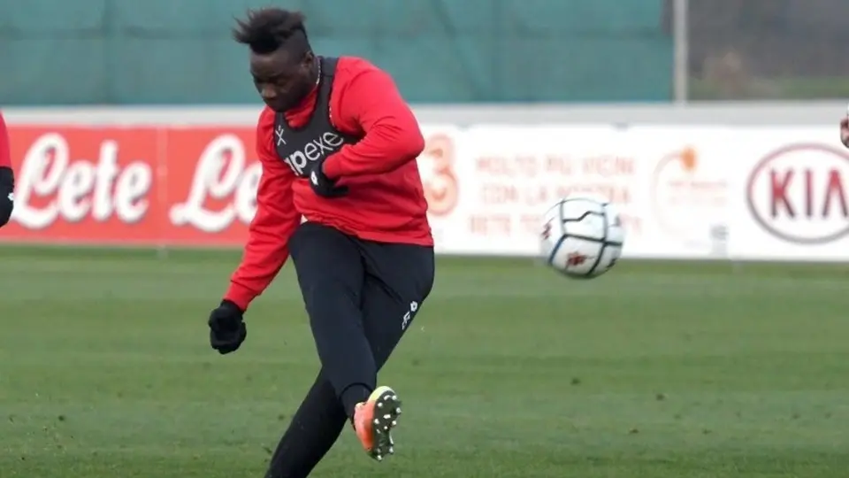 Mario Balotelli firmó con el Adana Demirspor, recién ascendido en Turquía
