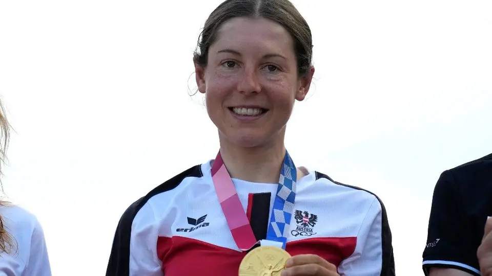 Tokio 2020: Anna Kiesenhofer se proclamó campeona olímpica de ciclismo en ruta