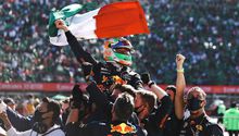 Checo Pérez: Brilló en el Gran Premio de México al subir al podio en el tercer lugar